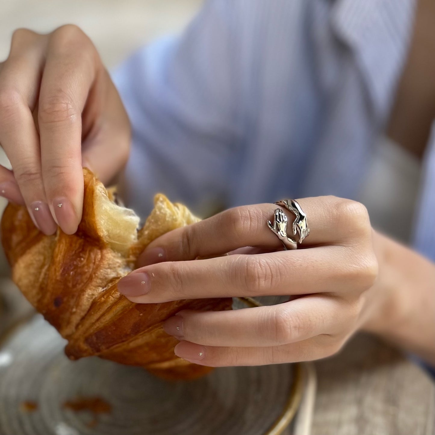 EMBRACE RING - Sterling Silver