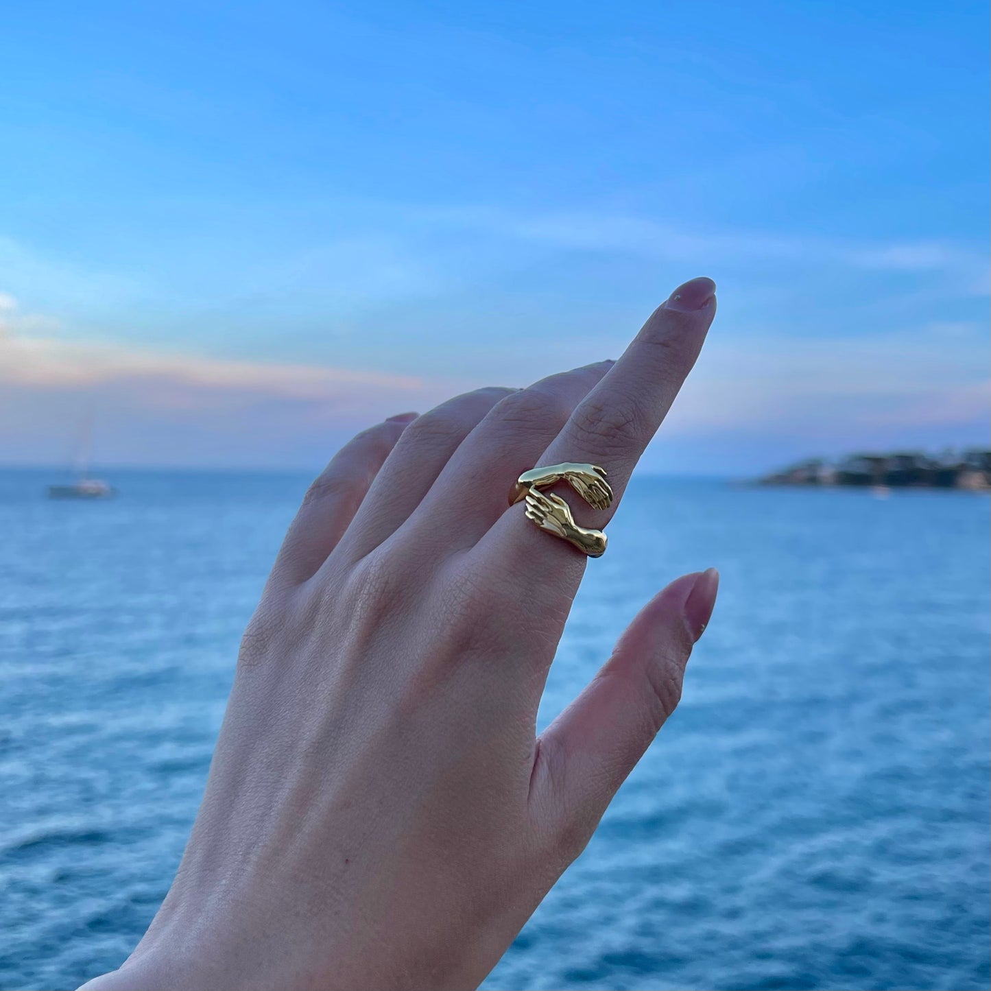 EMBRACE RING - Gold Vermeil